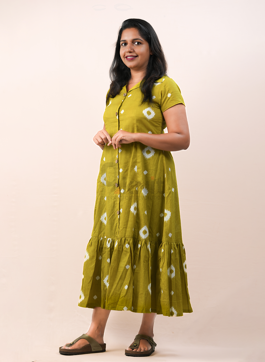 MEHANDI GREEN COAT COLLAR