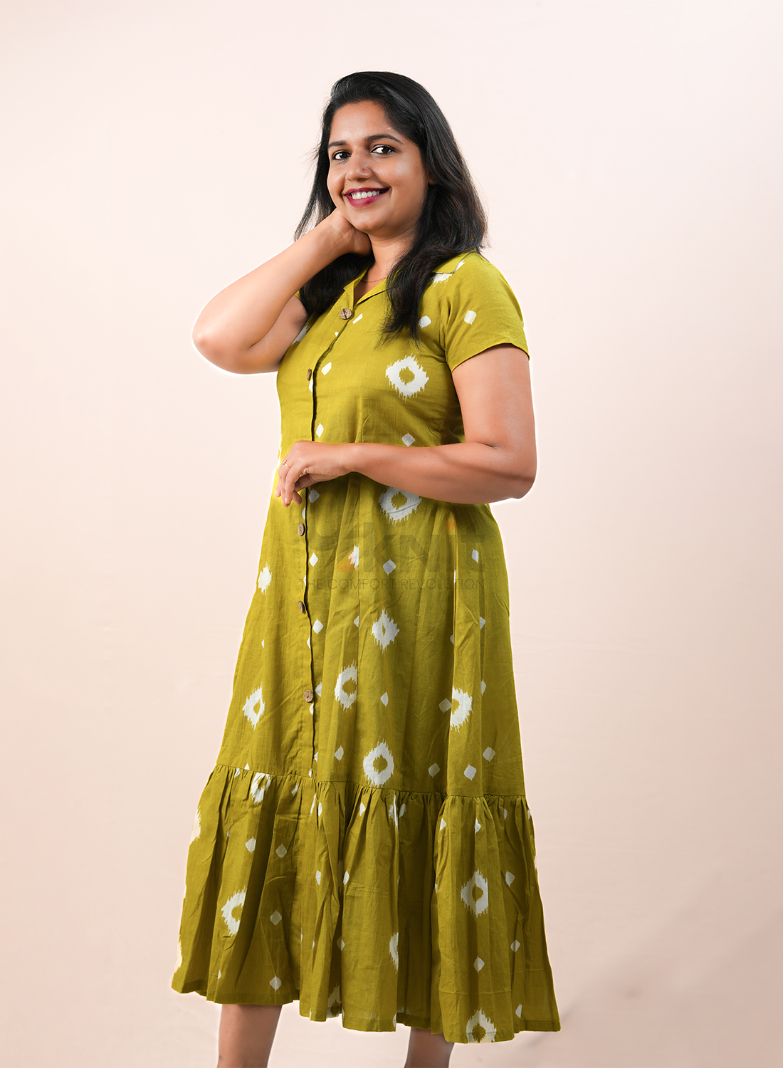 MEHANDI GREEN COAT COLLAR